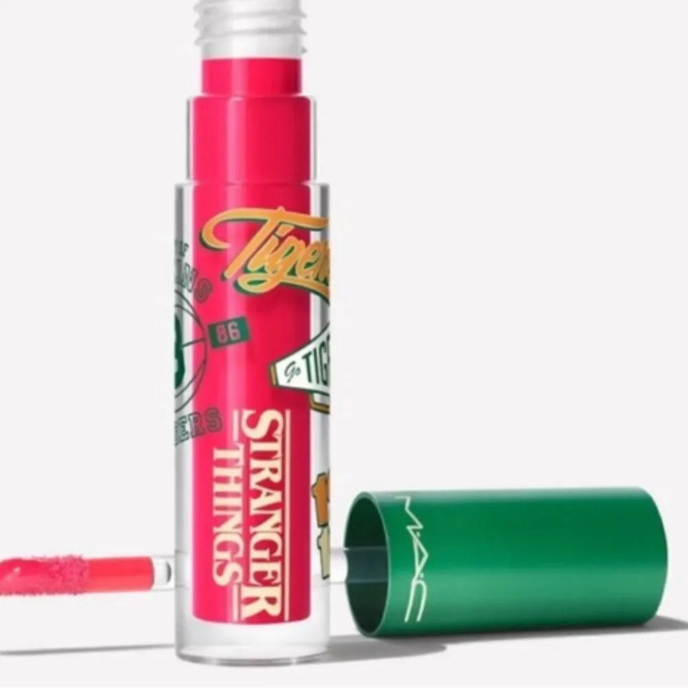 Mac Stranger Things Lipglass Excellent Erica